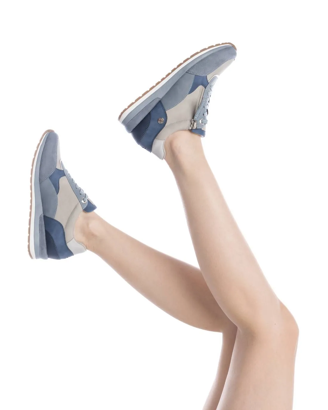 Women's Casual Sneakers By XTI