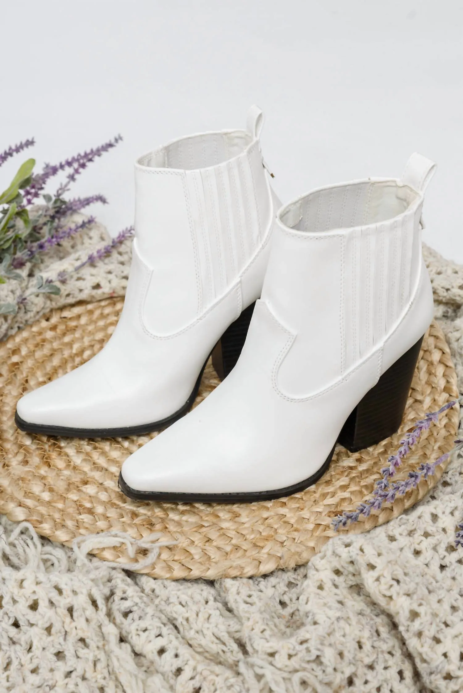 Women's Easy As That Ankle Boots In White